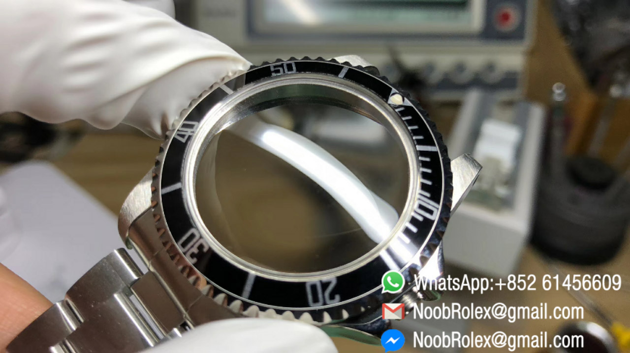 HD Details Photos for Vintage Sea-Dweller 1665 Double Red Yellow Lume Black Dial Watch