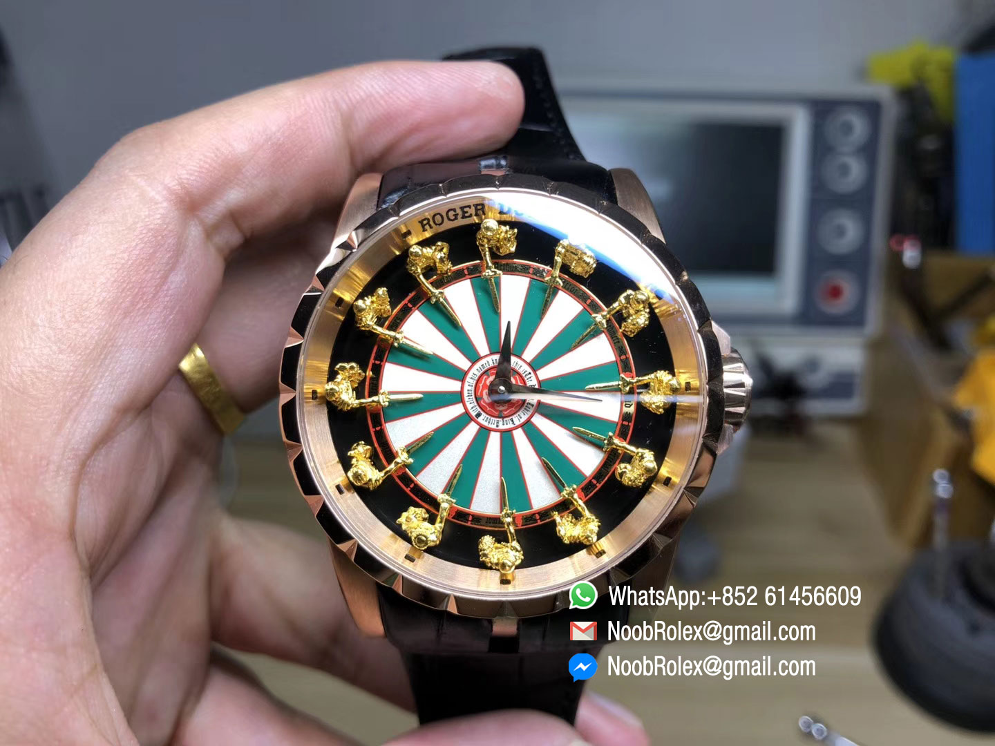 Часы рыцари круглого. Roger Dubuis Рыцари круглого стола. Roger Dubuis Excalibur Knights of the Round Table 2. Roger Dubuis Excalibur Knights Round Table 45 rddbex0511.