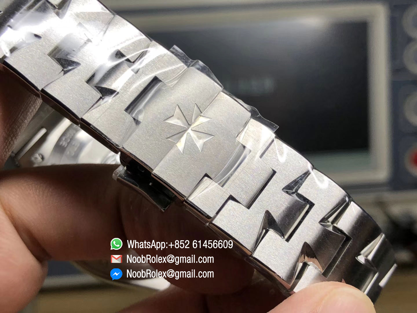 Vacheron Constantin Overseas 47040 Automatic Stainless Steel Case White Textured Dial On Stainless Steel Bracelet Miyota 9015 JJ Factory Top Quality