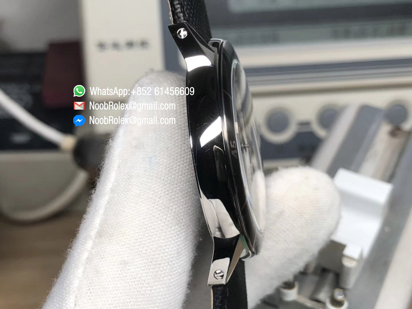 Ronde Croisiere WSRN0002 Watch Silver Dial with Black Leather Strap and DLC Stainless Steel Bezel GP Factory Top Clone Quality