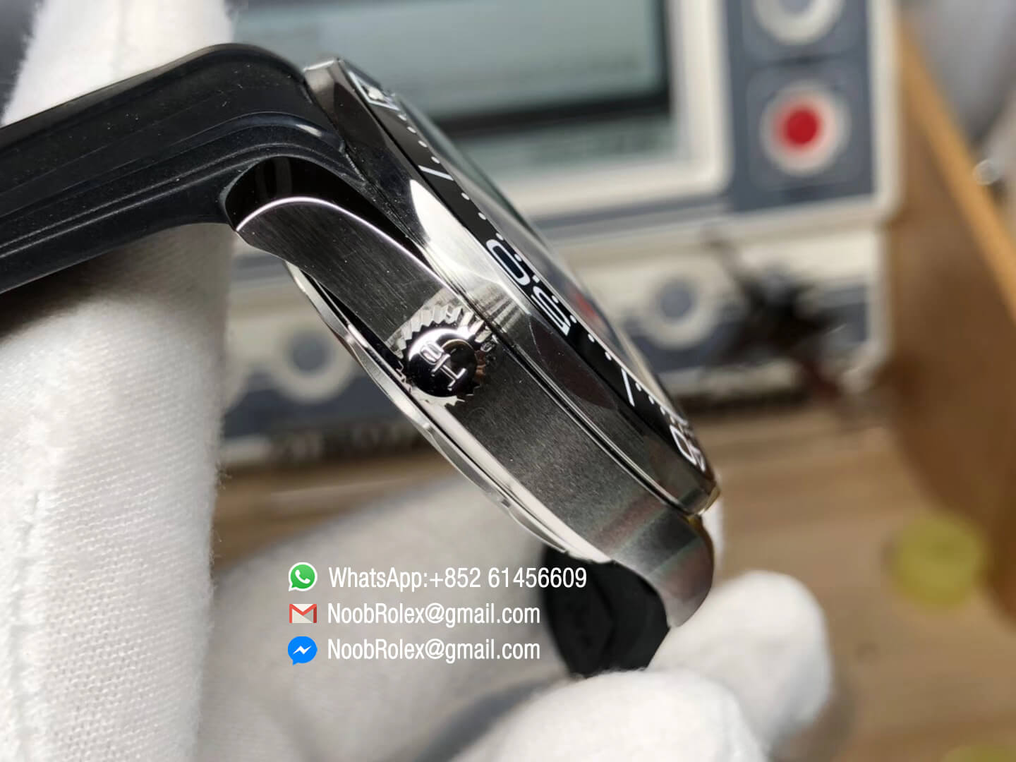 Omega 2018 Seamaster Diver 300M Black Ceramic Bezel Black Dial on Black Rubber Strap A8800 VSF 1:1 Best Edition V2 with Black Balance Wheel