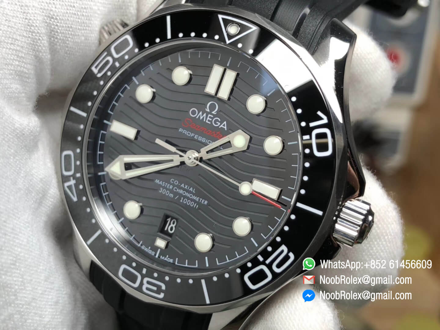 Omega 2018 Seamaster Diver 300M Black Ceramic Bezel Black Dial on Black Rubber Strap A8800 VSF 1:1 Best Edition V2 with Black Balance Wheel