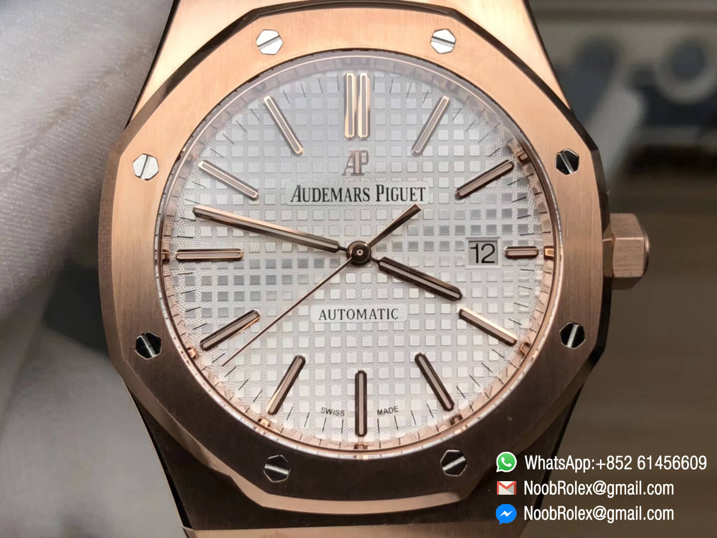 AP Royal Oak 41mm 15400 Rose Gold Plated White Textured Dial on Rose Gold Bracelet A3120 JF 1:1 Best Replica Edition V5