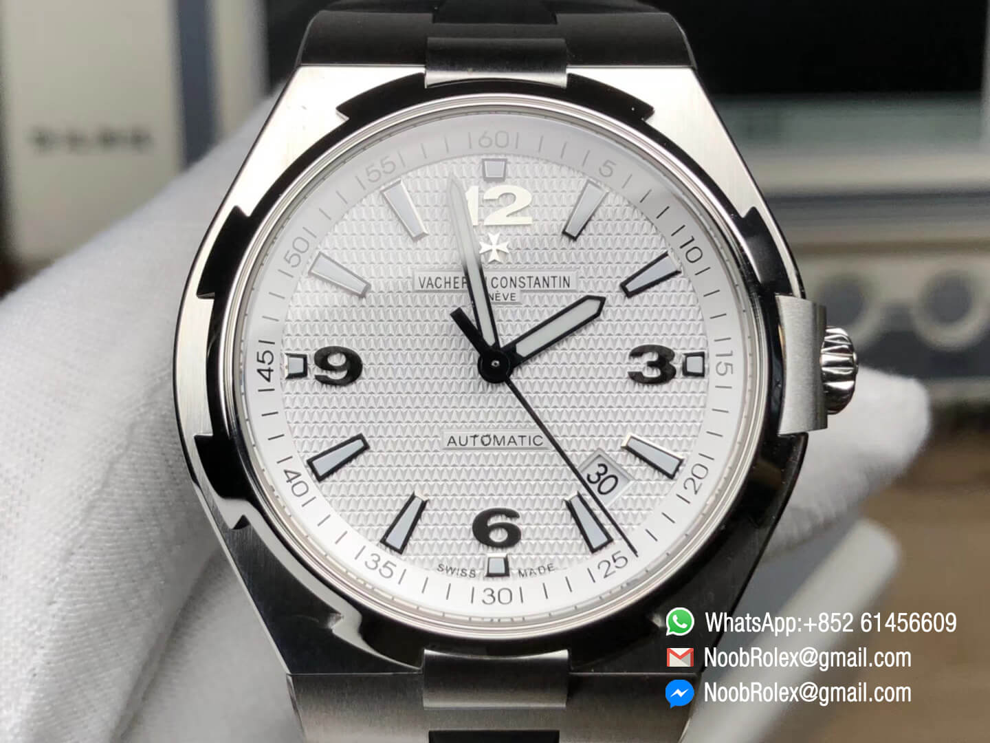 Overseas Stainless Steel Case White Textured Dial on Black Rubber Strap MIYOTA 9015 Automatic Movement 1:1 Best Edition