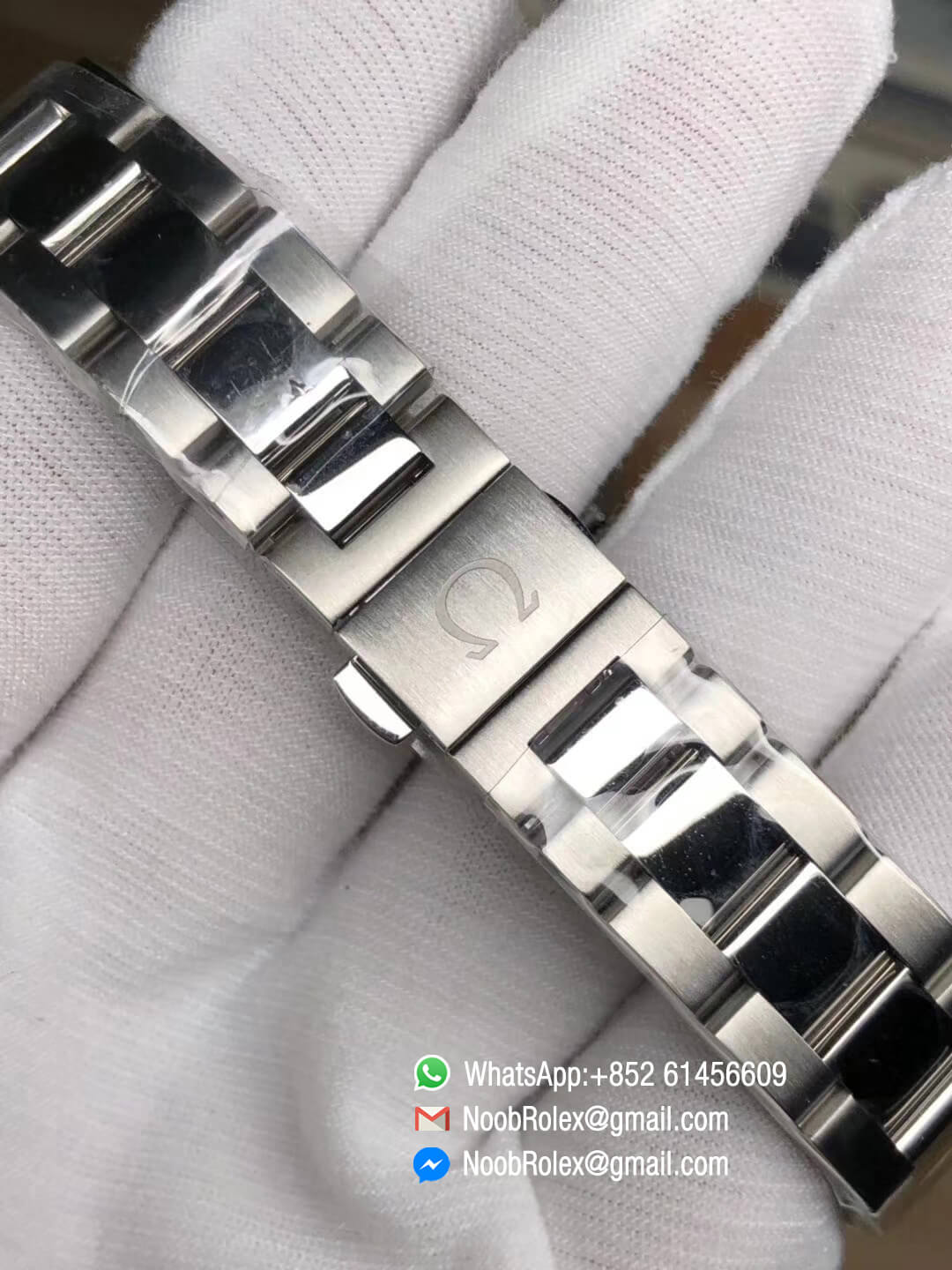 Seamaster Aqua Terra 150M 34mm Ladies Wristwatch Stainless Steel 3SF Best Edition White MOP Dial on Steel Bracelet A8520