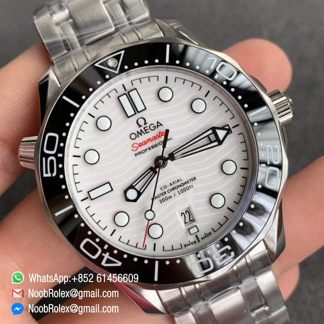 Swiss Clone Omega 2019 Seamaster Diver 300M OMF Best Quality Steel Case Black Ceramic Bezel White Dial on Steel Bracelet A8800 02