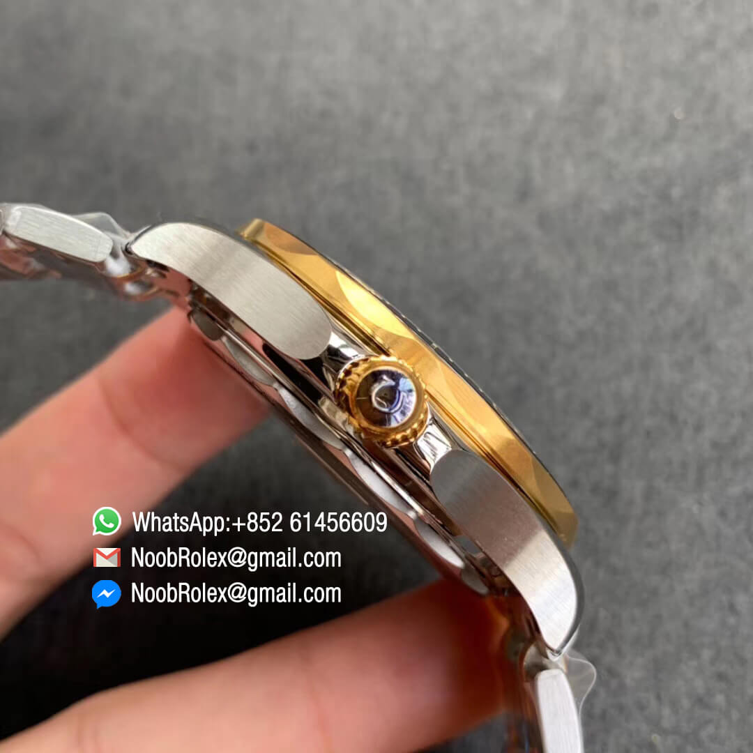 VS Factory Swiss Watch Replica Seamaster Diver 300M CO AXIAL Yello Gold Plated Bezel Black Dial on Steel Yellow Gold Plated Bracelet A8800 Noob Watch Time 04