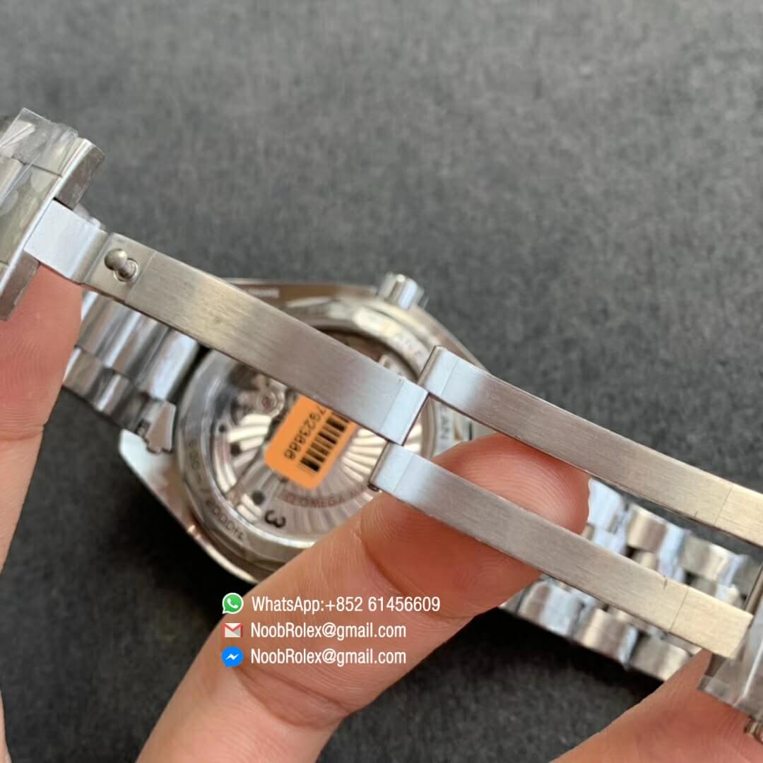 Planet Ocean 600M Tai Chi GMT VSF Best Edition Black White Ceramic Bezel and Black Dial on SS Bracelet A8906 Super Clone 3