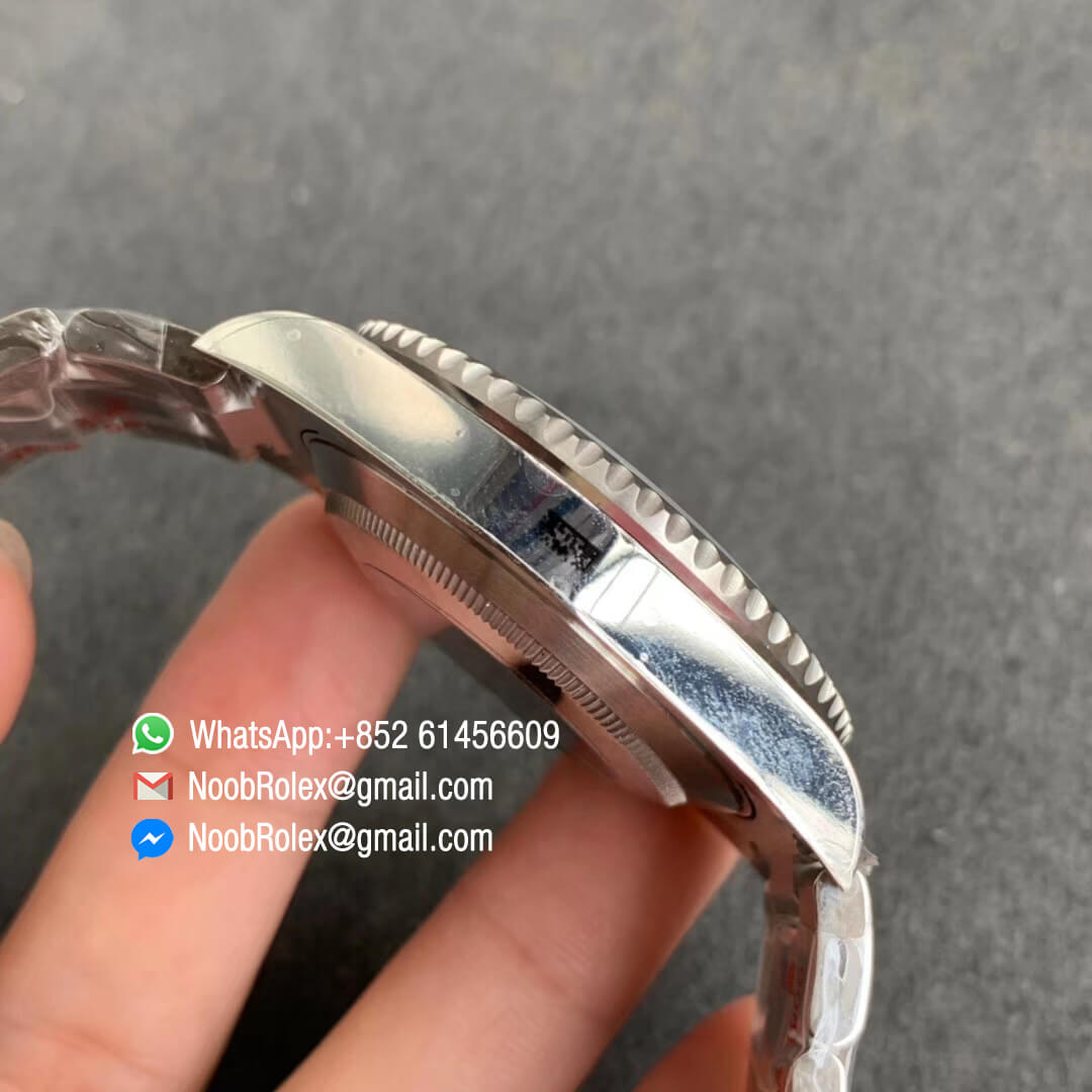 Submariner 116610LN Black Ceramic Bezel Noob Factory Best Quality Edition 904L Stainless Steel Case and Bracelet SA3135 Noob V10 05