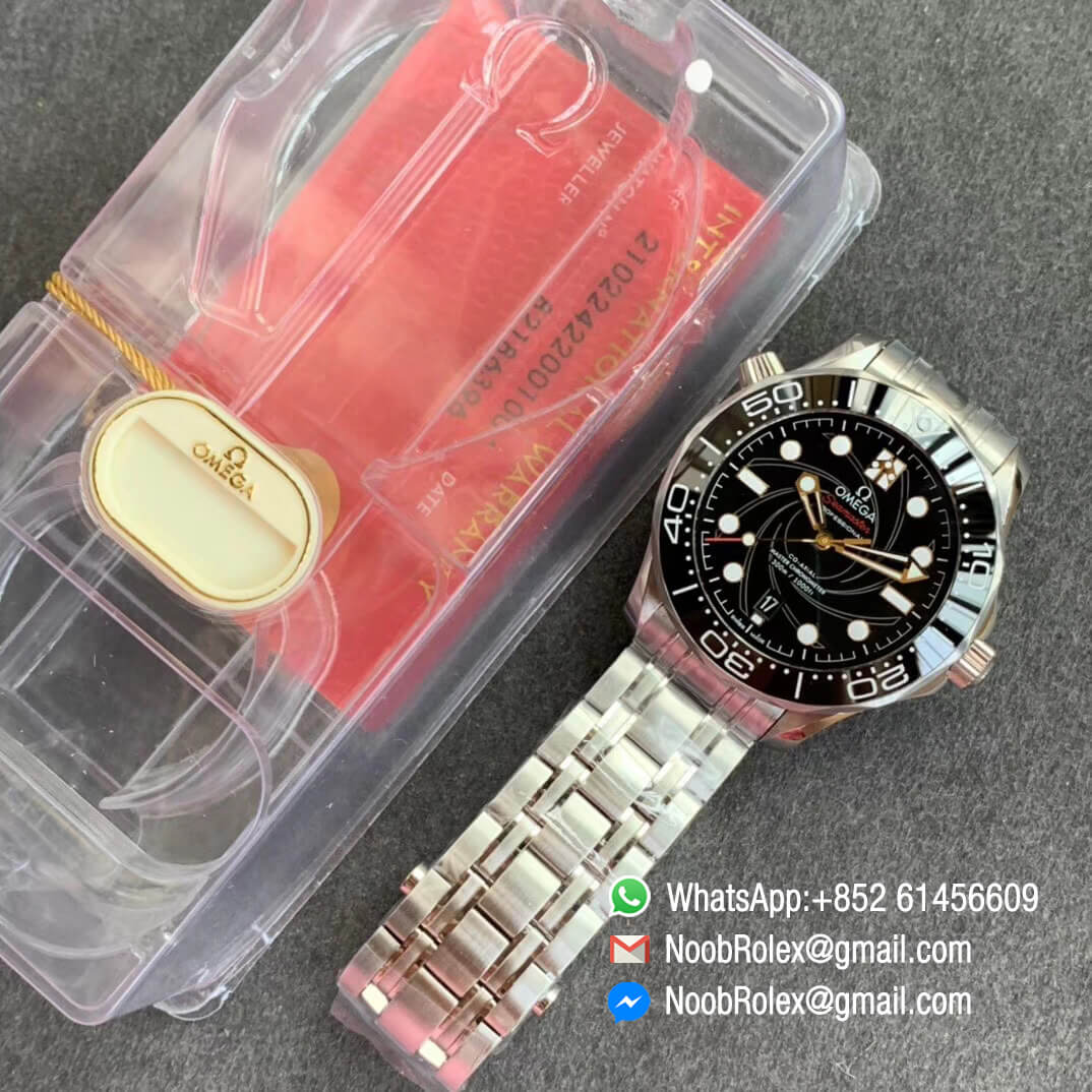 Noob Watch Omega Seamaster Diver 300M 007 James Bond Steel Case Black Dial VSF Top Replica on Stainless Steel Bracelet A8800 09