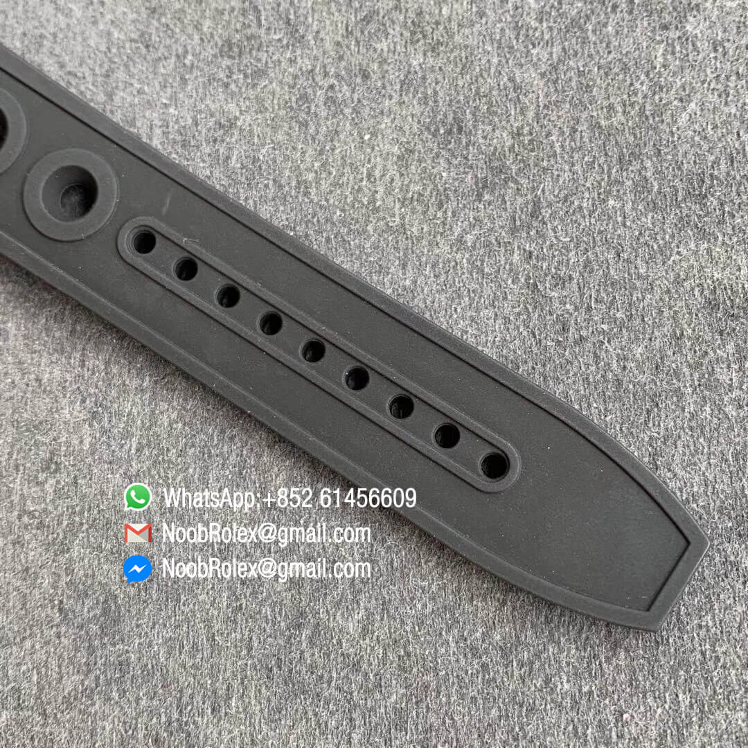 GF Top Replica V2 Avenger II Seawolf Steel Case Black Dial Stick Markers on Black Rubber Strap A2824 07