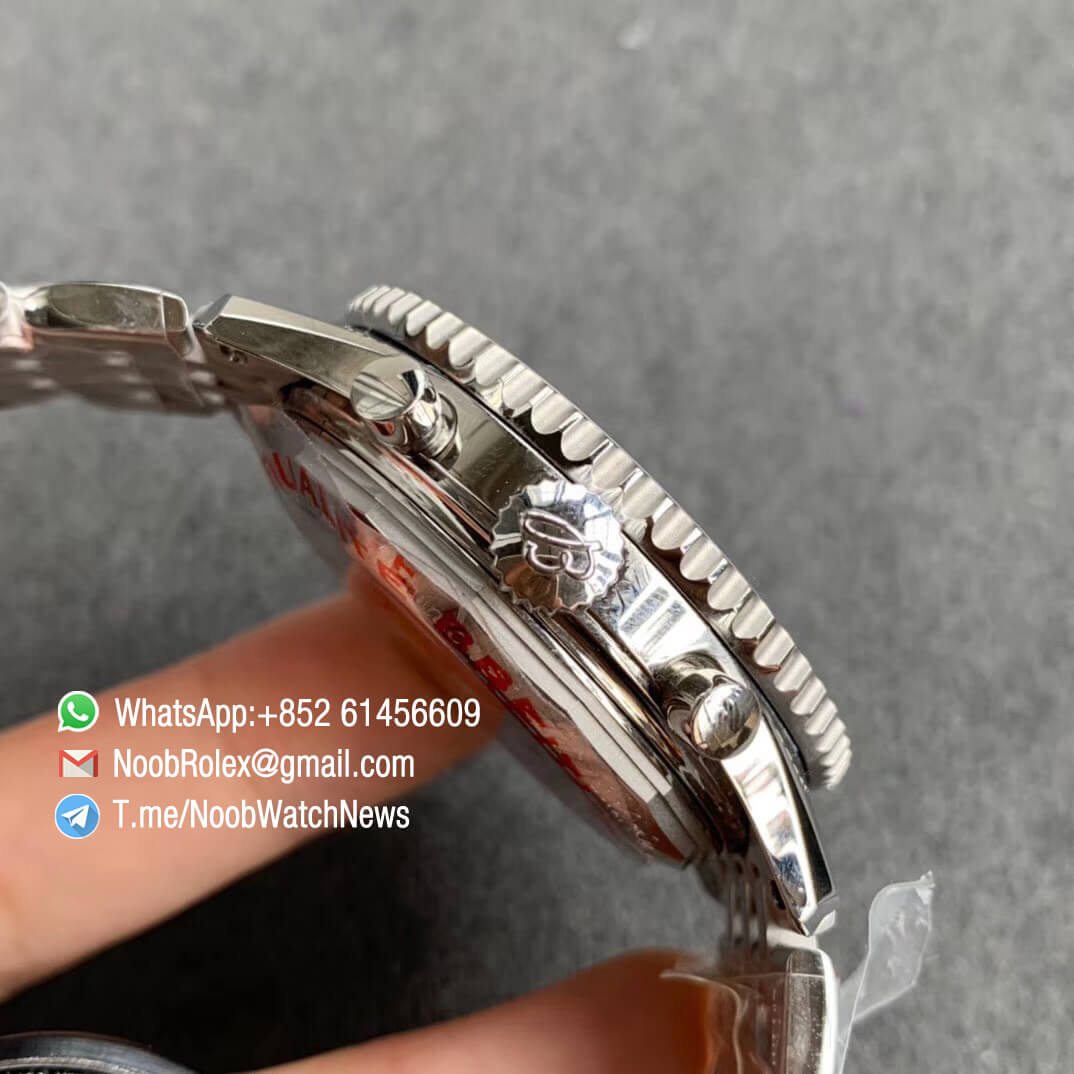 GF Best Quality Rep Breiiting Navitimer 1 Steel Case Bracelet 43mm Black Dial with A7750 Full Chrono Function 04