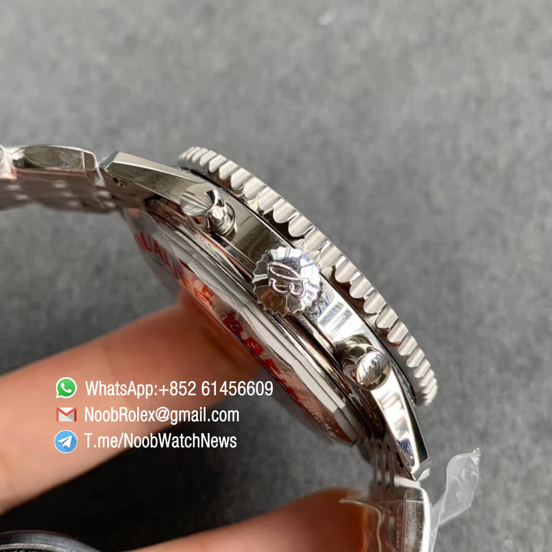 GF Best Quality Rep Breiiting Navitimer 1 Stell Case Bracelet 43mm White Dial with A7750 Full Chrono Function 04