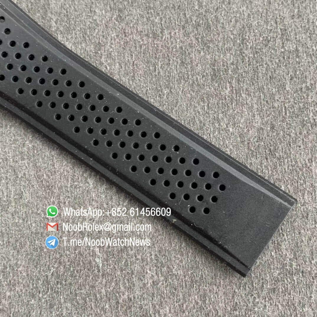 Carrera Cal Heuer 01 Chrono 43mm PVD Plated on Steel Case Gray Dial on Black Rubber Strap A1887 XF Super Clone Watch 07