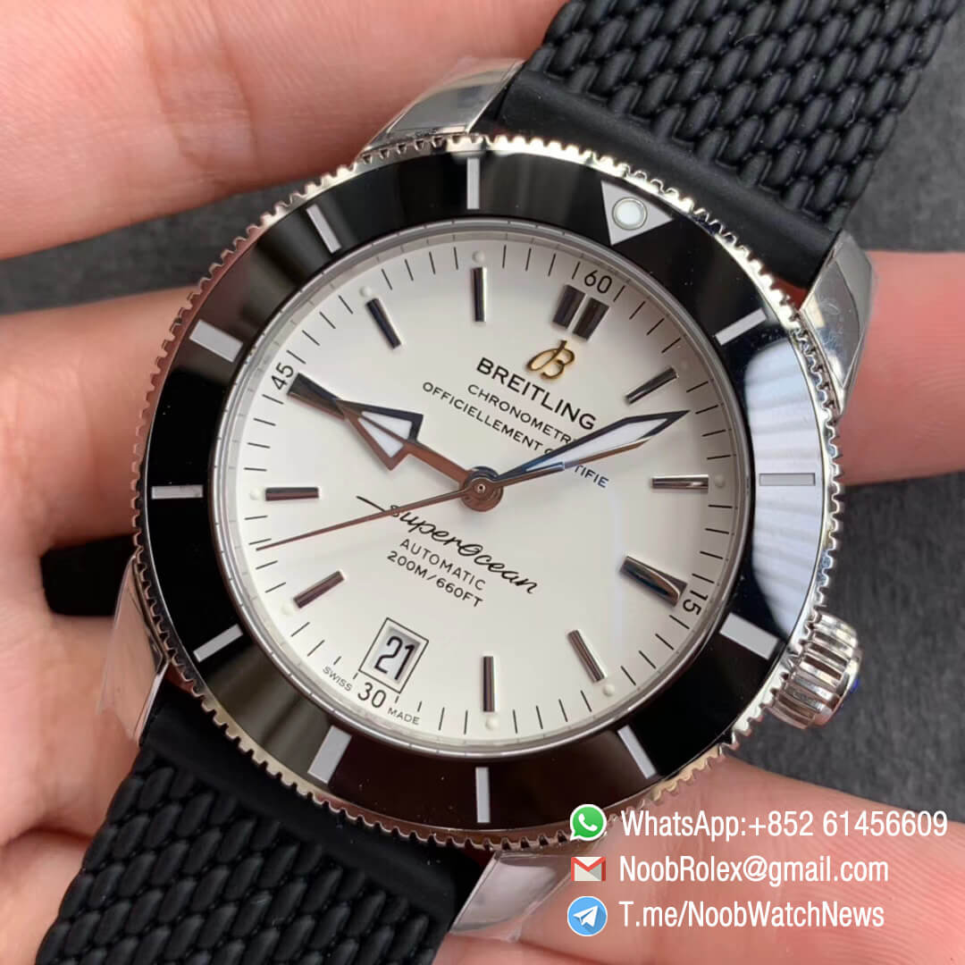 GF V2 Best Edition SuperOcean Heritage ii 42mm Steel Case White Dial Black Bezel on Black Rubber Strap A2824 03