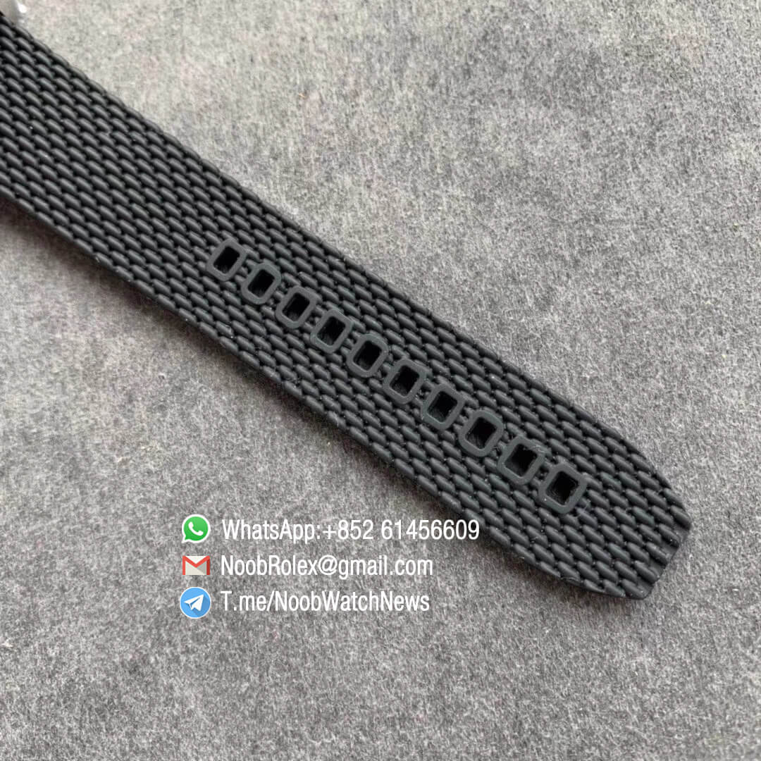 GF V2 Best Edition SuperOcean Heritage ii 42mm Steel Case White Dial Black Bezel on Black Rubber Strap A2824 07