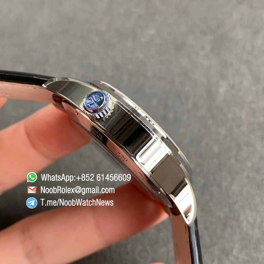 ZF Top Rep Jaeger LeCoultre Master Geographic GMT Power Reserve Steel Case White Dial on Black Leather Strap A939 05