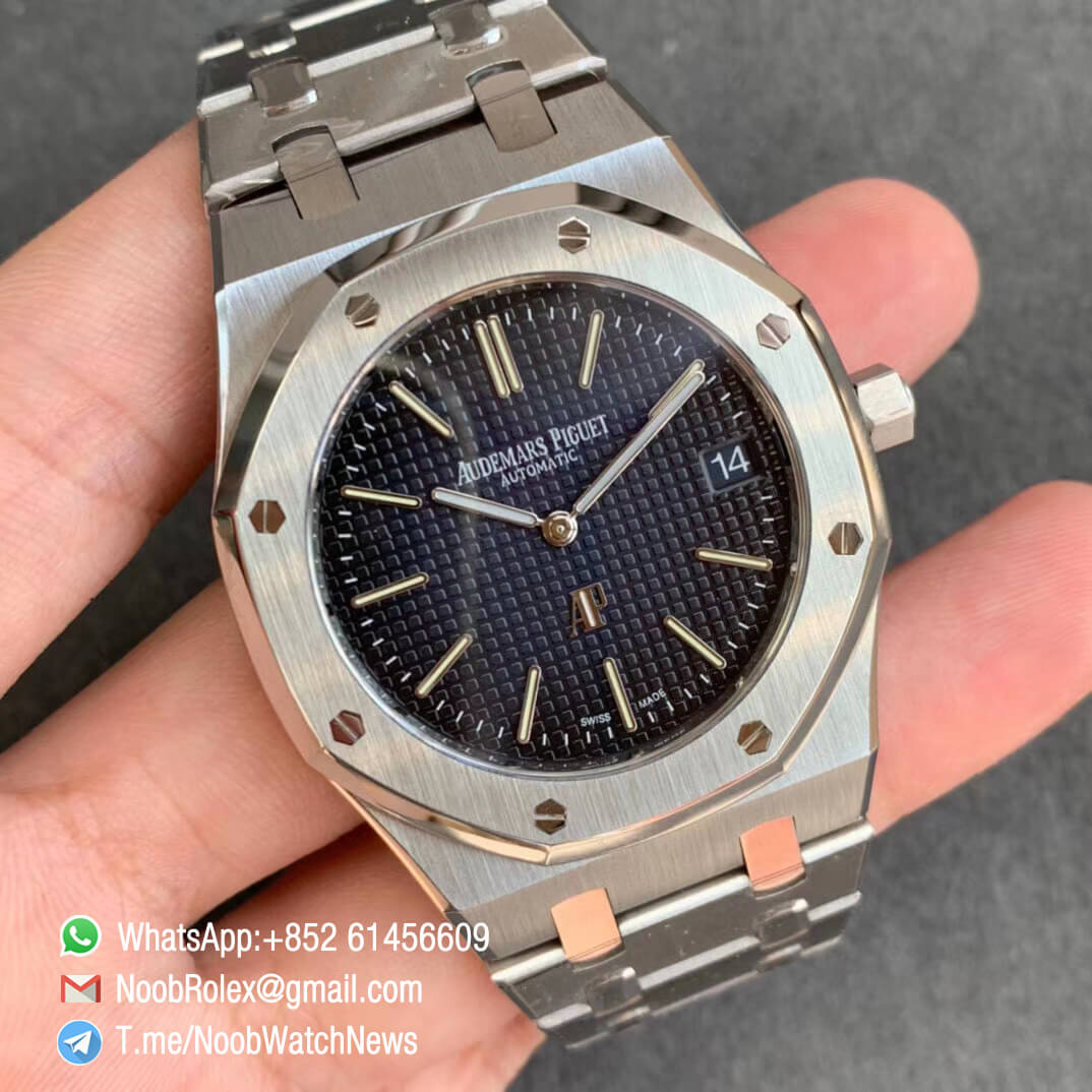 Best Copies AP Royal Oak 15202IP Extra Thin 39mm Stainless Steel Case Bracelet Gradient Blue Textured Dial A2121 XF V2 02