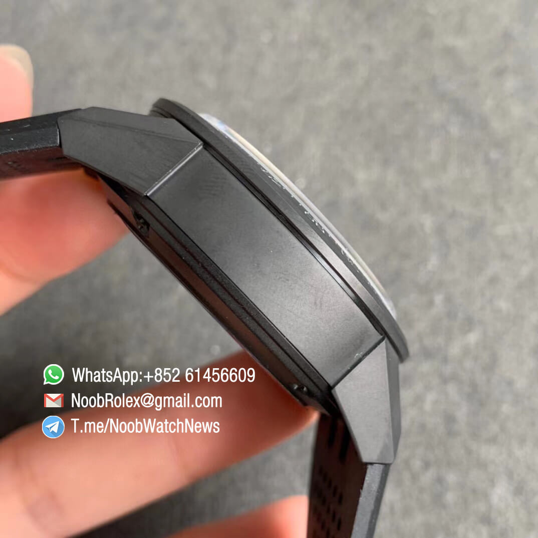 Calibre Heuer 01 Chrono 43mm Black Ceramic Case Skeleton Dial Red Hand on Black Rubber Strap A1887 XF Top Quality Replica 05