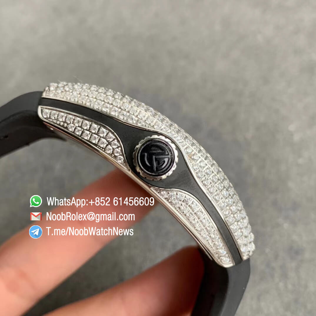 Franck Muller Vanguard V45 Steel Case Full Paved Diamonds Full Diamonds Dial Lume Hand on Black Gummy Strap A2824 04