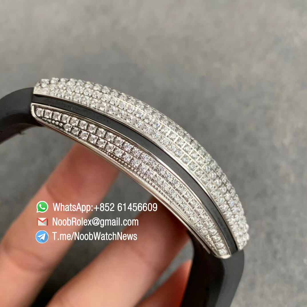 Franck Muller Vanguard V45 Steel Case Full Paved Diamonds Full Diamonds Dial Lume Hand on Black Gummy Strap A2824 05