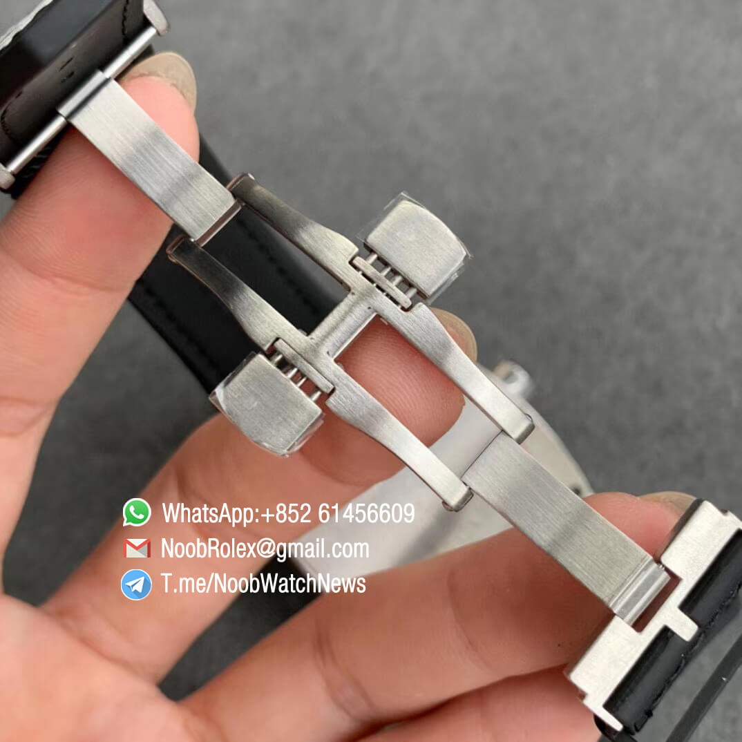 Franck Muller Vanguard V45 Steel Case Full Paved Diamonds Full Diamonds Dial Lume Hand on Black Gummy Strap A2824 07