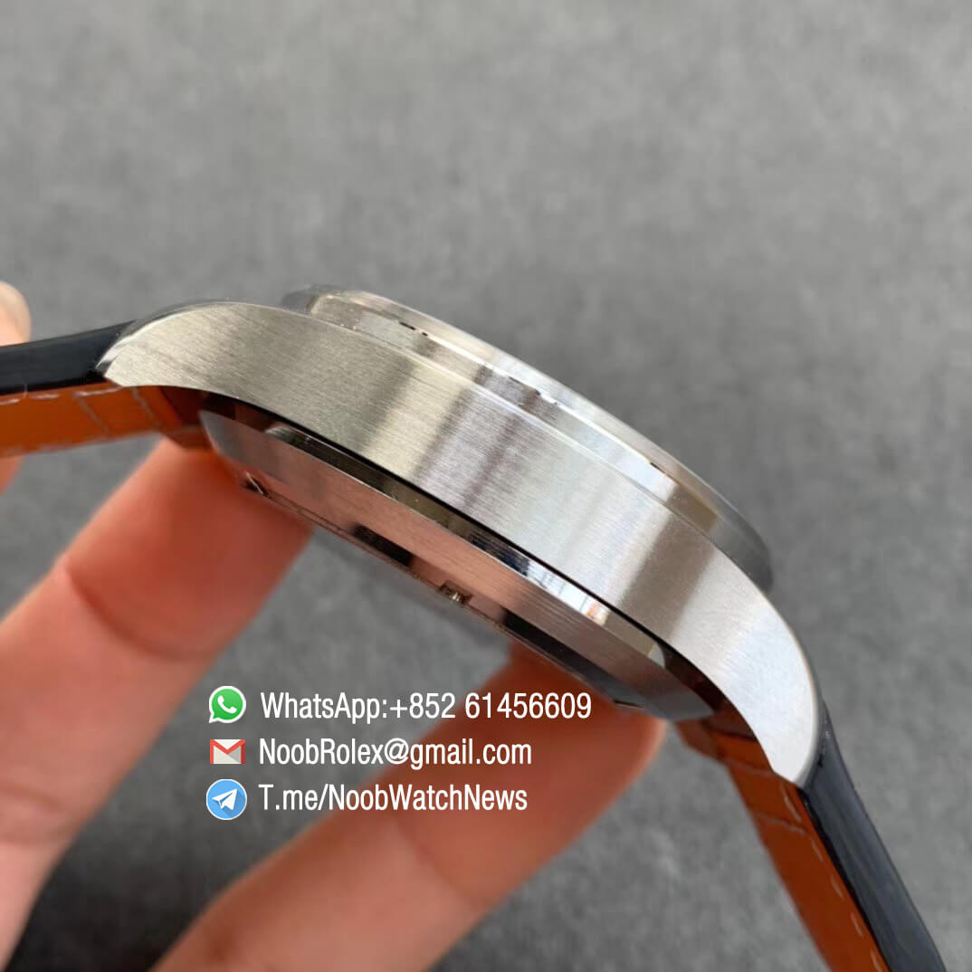 IWC Pilot Chronograph IW377726 Steel Case Green Dial Day Date Display on Brown Leather Strap A7750 ZF Top Fake 05