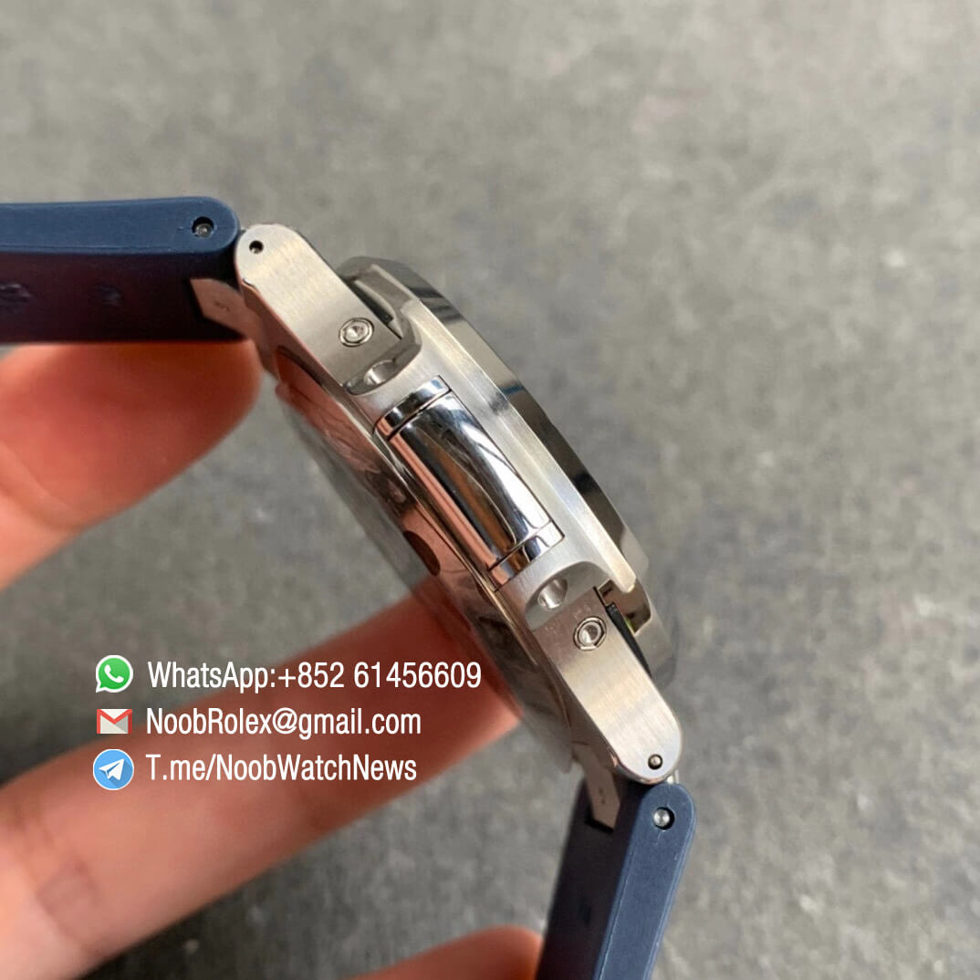 Patek Philippe Nautilus 5726 Complicated DayDate MonthMoonphase Steel Case Blue Textured Dial on Blue Rubber Strap A324 GRF High Quality Repwatch 05