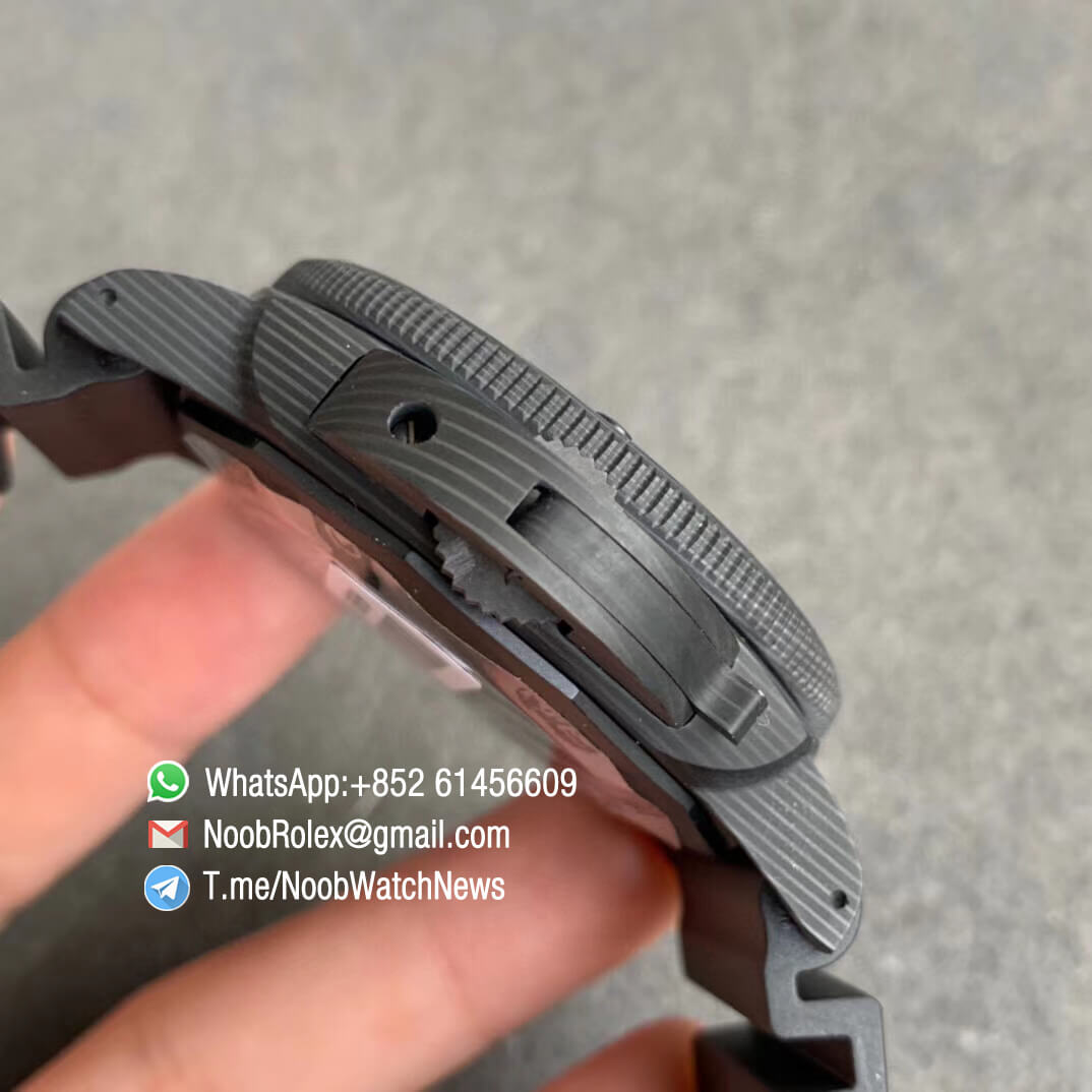 Panerai PAM 01039 Submersible Luna Rossa Challenge 36th Americas Cup GMT Forged Carbon Case Black textile Dial Rubber Strap P9011 Automatic VSF 04