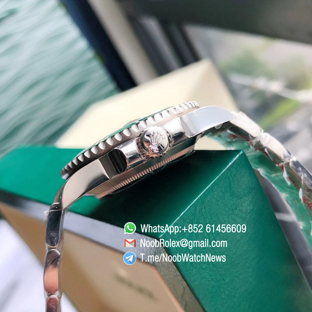 Rolex Submariner Date New Model 2020 126610LV 41MM Green Ceramic Bezel Black Dial with Crown Logo 6 oclock position 904L Oyster Bracelet ETA 2836 08