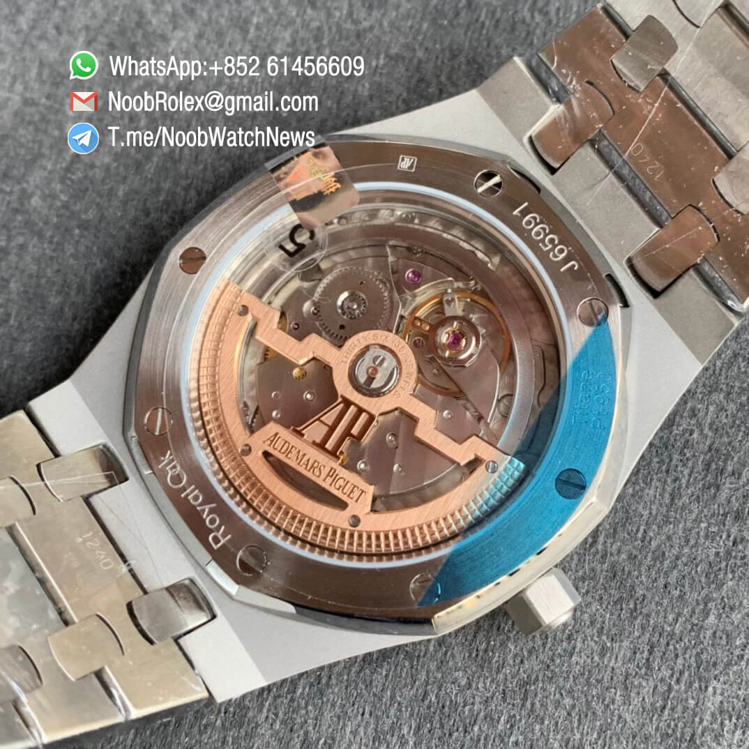 Royal Oak 15202 Ultra Thin 39mm Steel Case Bracelet Gradient Blue Textured Dial Update to Polished Bezel A2121 XF V3 08