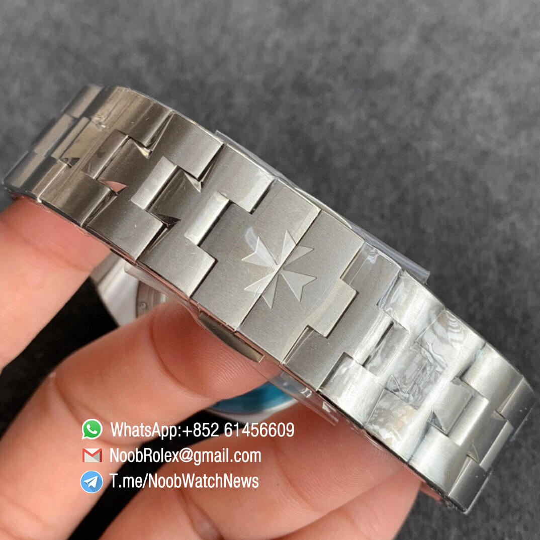 Vancheron Constantin Overseas Ultra Thin 2000V Steel Case Bracelet Blue Dial Clone 1120 Movement XF Top Replica Watch 06