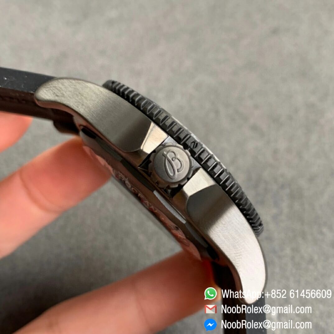 Noob Watch Time TF Best Replica Swiss Watch Breitling Superocean 44mm Yellow Dial DLC Black Steel Case Rubber Strap 04