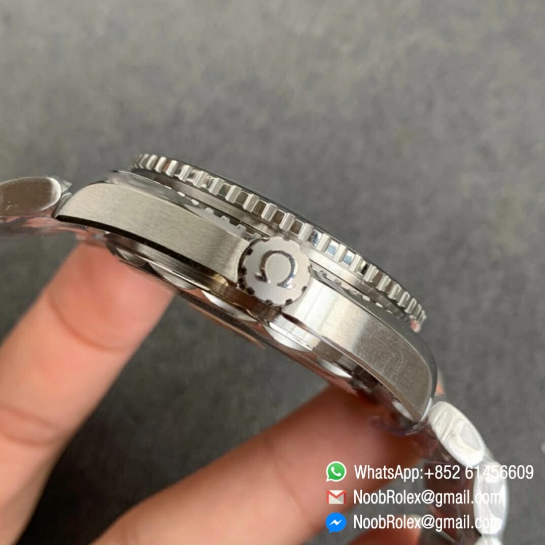 Noob Watch Time VSF Seamaster Planet Ocean 600m Steel Case Black Dial Black Bezel on Steel Bracelet A8800 04