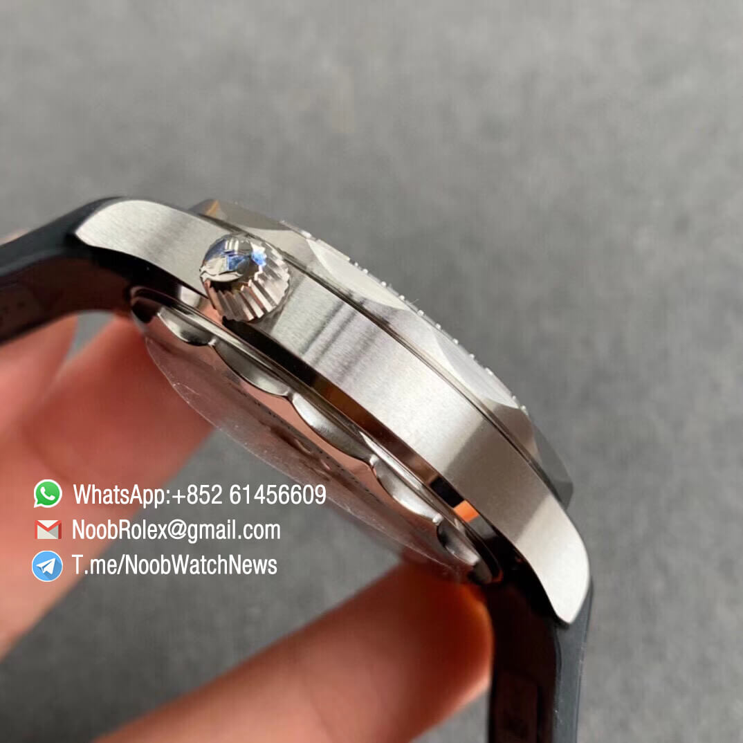 VSF SuperClone Watch Omega Seamaster Diver 300M Nekton Black Wave Textured Dial Titanium Bezel on Rubber Strap A8806 05