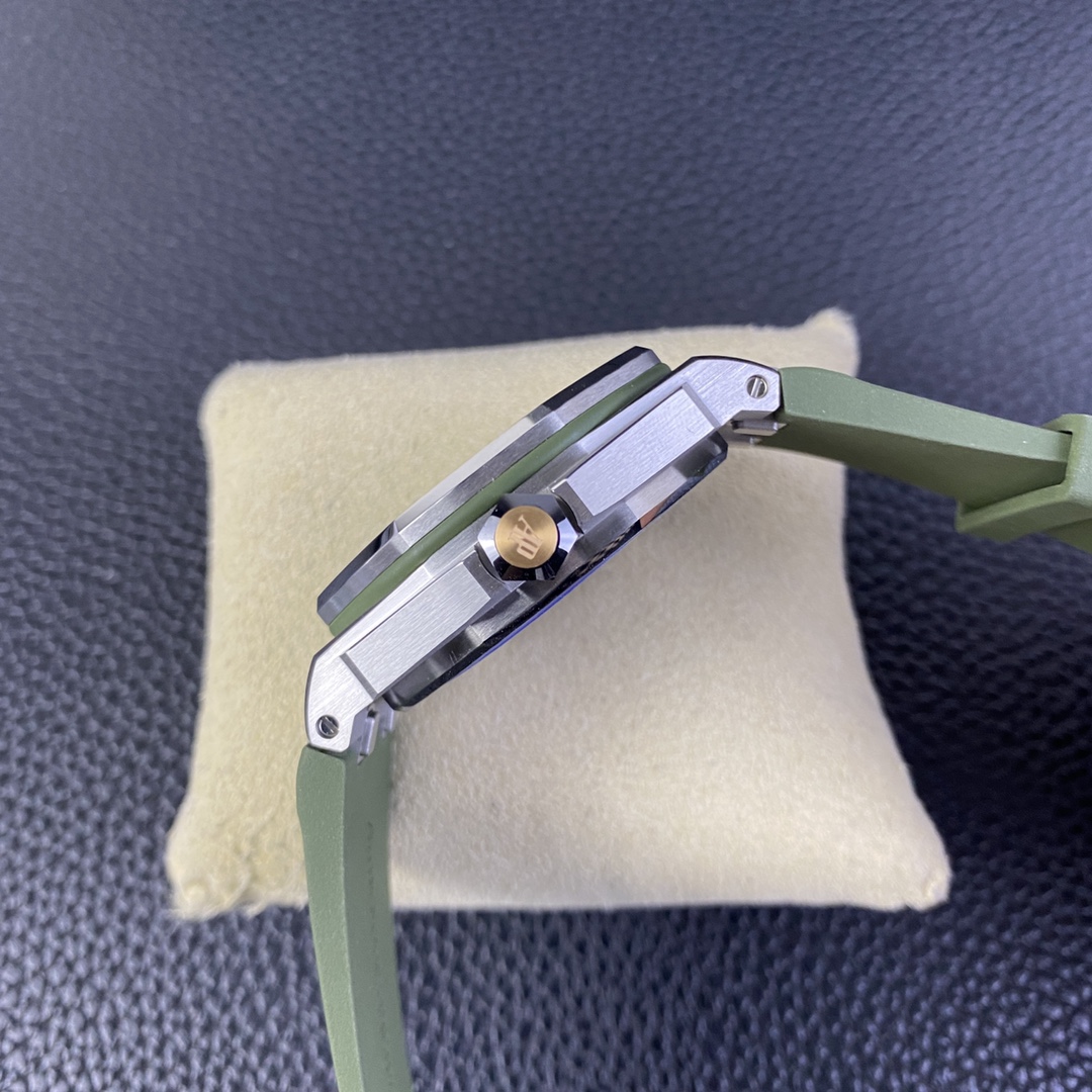 Noob Watch Royal Oak Offshore Diver 15720 ZF Best Edition Green Dial on Green Rubber Strap A4308 06