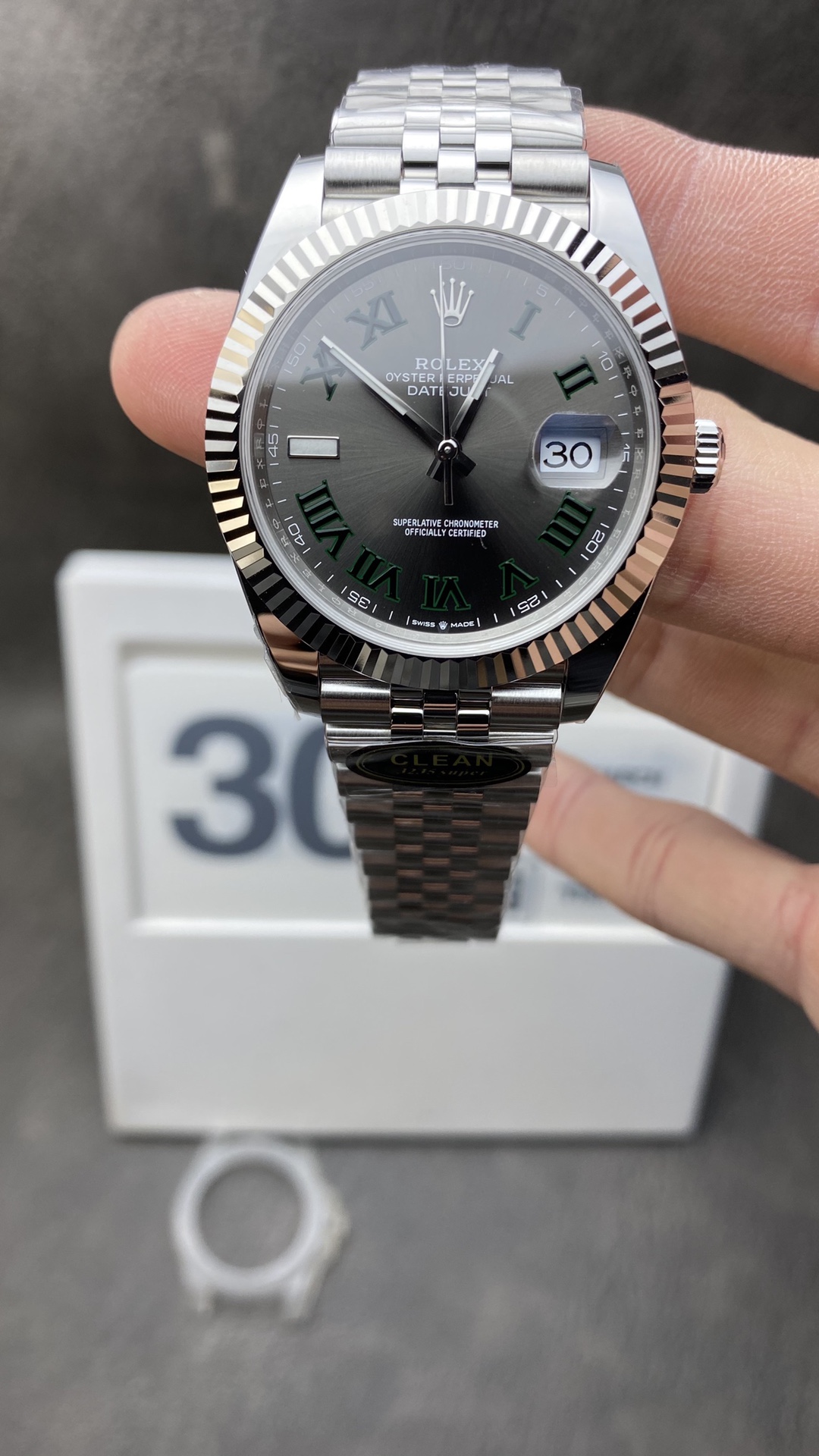 Victory Datejust Wimbledon 41mm Gray Dial with Green Roman Markers 904L Stainless Steel Case Jubilee Bracelet VR3235 Clean Datejust Wimbledon 41mm Gray Dial with Green Roman Markers 904L Stainless Steel Case Jubilee Bracelet VR3235