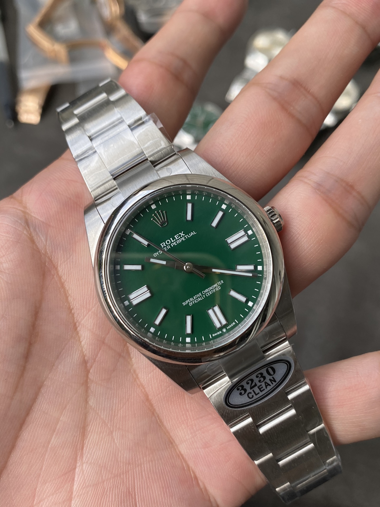 Clean Factory Rolex Oyster Perpetual 124300 CP OP 41mm Green Dial 904L Steel VR3230 Movement 03 Clean Factory Rolex Oyster Perpetual 124300 CP OP 41mm Green Dial 904L Steel VR3230 Movement 03