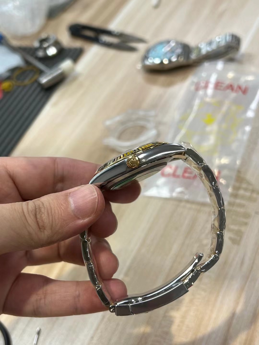 Clean Factory Watches Rolex DateJust 41mm m126333 0021 Yellow Gold Motif Dial Oyster Bracelet 3235 Movement 05 Clean Factory Watches Rolex DateJust 41mm m126333 0021 Yellow Gold Motif Dial Oyster Bracelet 3235 Movement 05