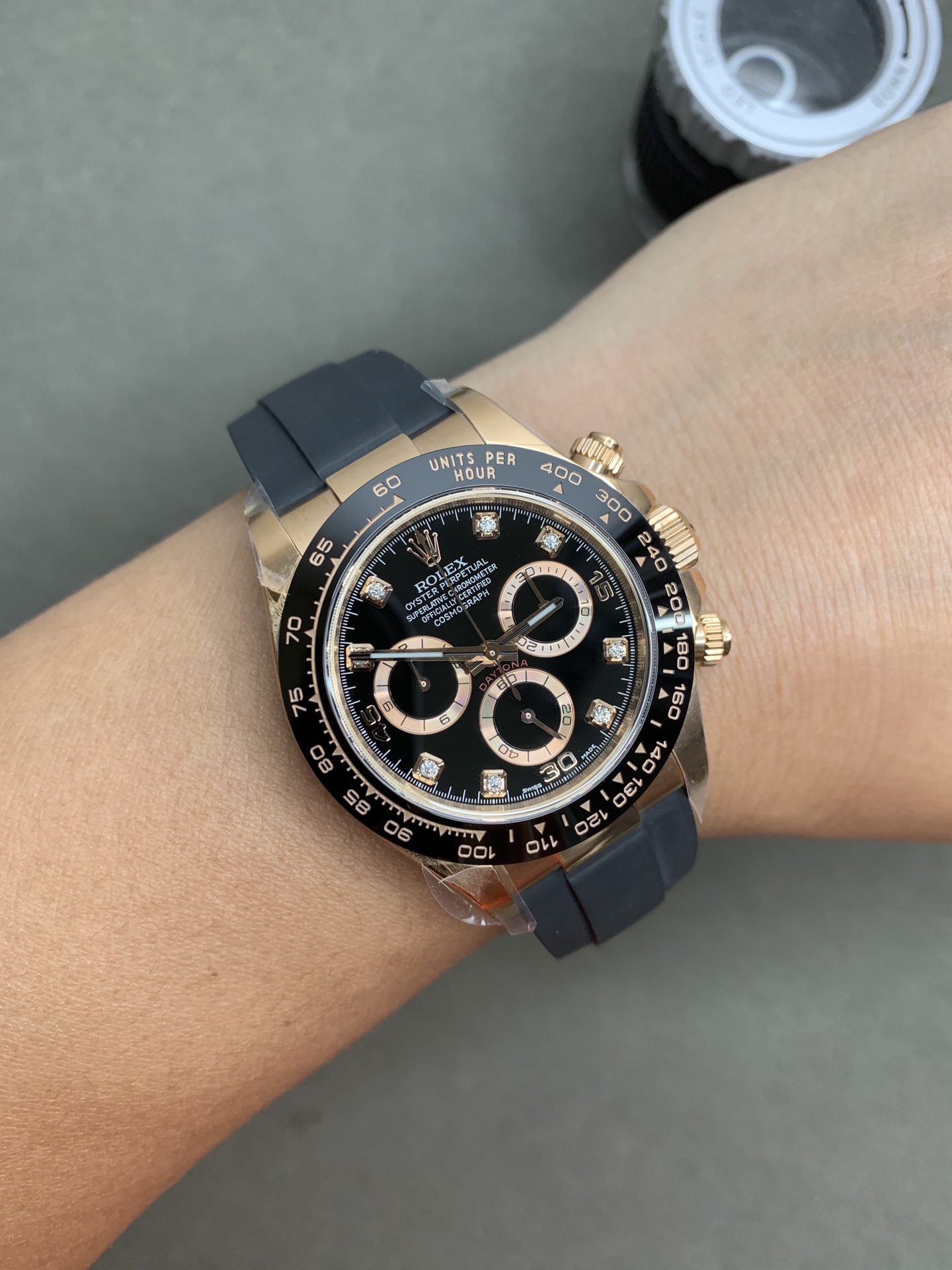 CF Daytona 116515 Rose Gold Case Black Dial with Diamonds Markers on Oysterflex Strap DanDong 4130 Movement 08 CF Daytona 116515 Rose Gold Case Black Dial with Diamonds Markers on Oysterflex Strap DanDong 4130 Movement 08