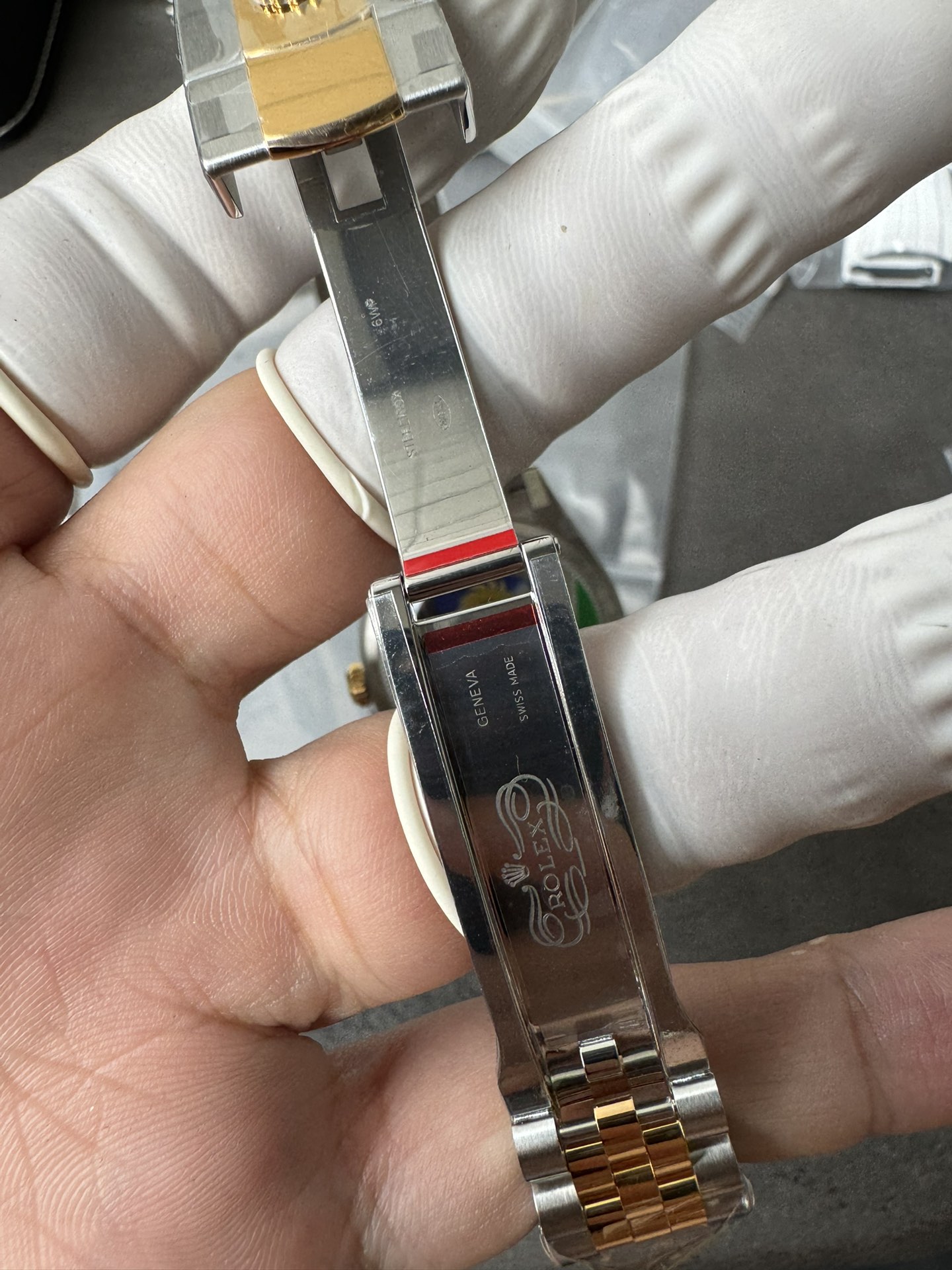 Clean Factory Rolex Datejust 36mm 126233 Yellow Gold Dial with Stick Markers Two Tone Yellow Gold Oystersteel Strap 08 Clean Factory Rolex Datejust 36mm 126233 Yellow Gold Dial with Stick Markers Two Tone Yellow Gold Oystersteel Strap 08