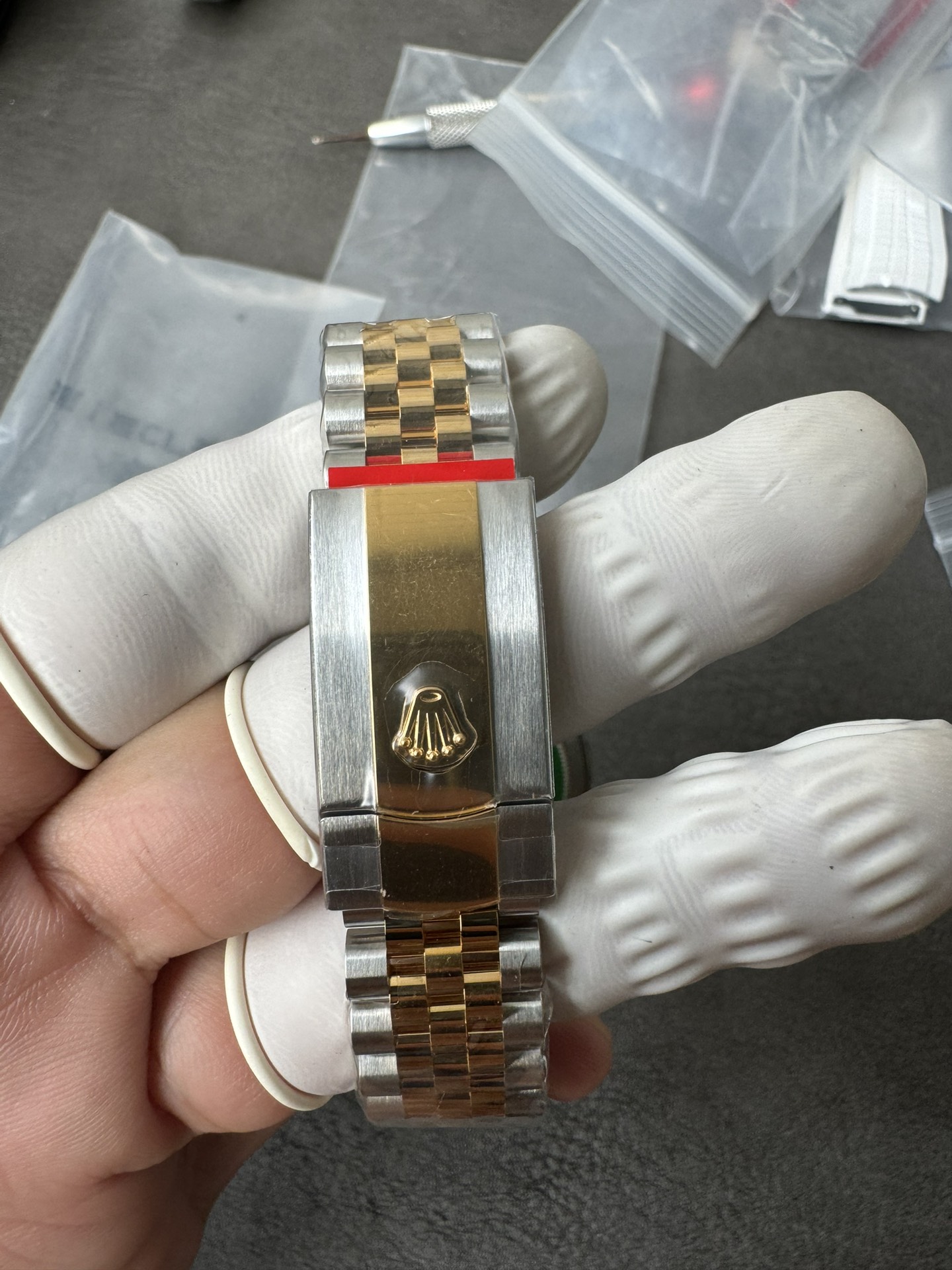Clean Factory Rolex Datejust 36mm 126233 Yellow Gold Dial with Stick Markers Two Tone Yellow Gold Oystersteel Strap 09 Clean Factory Rolex Datejust 36mm 126233 Yellow Gold Dial with Stick Markers Two Tone Yellow Gold Oystersteel Strap 09