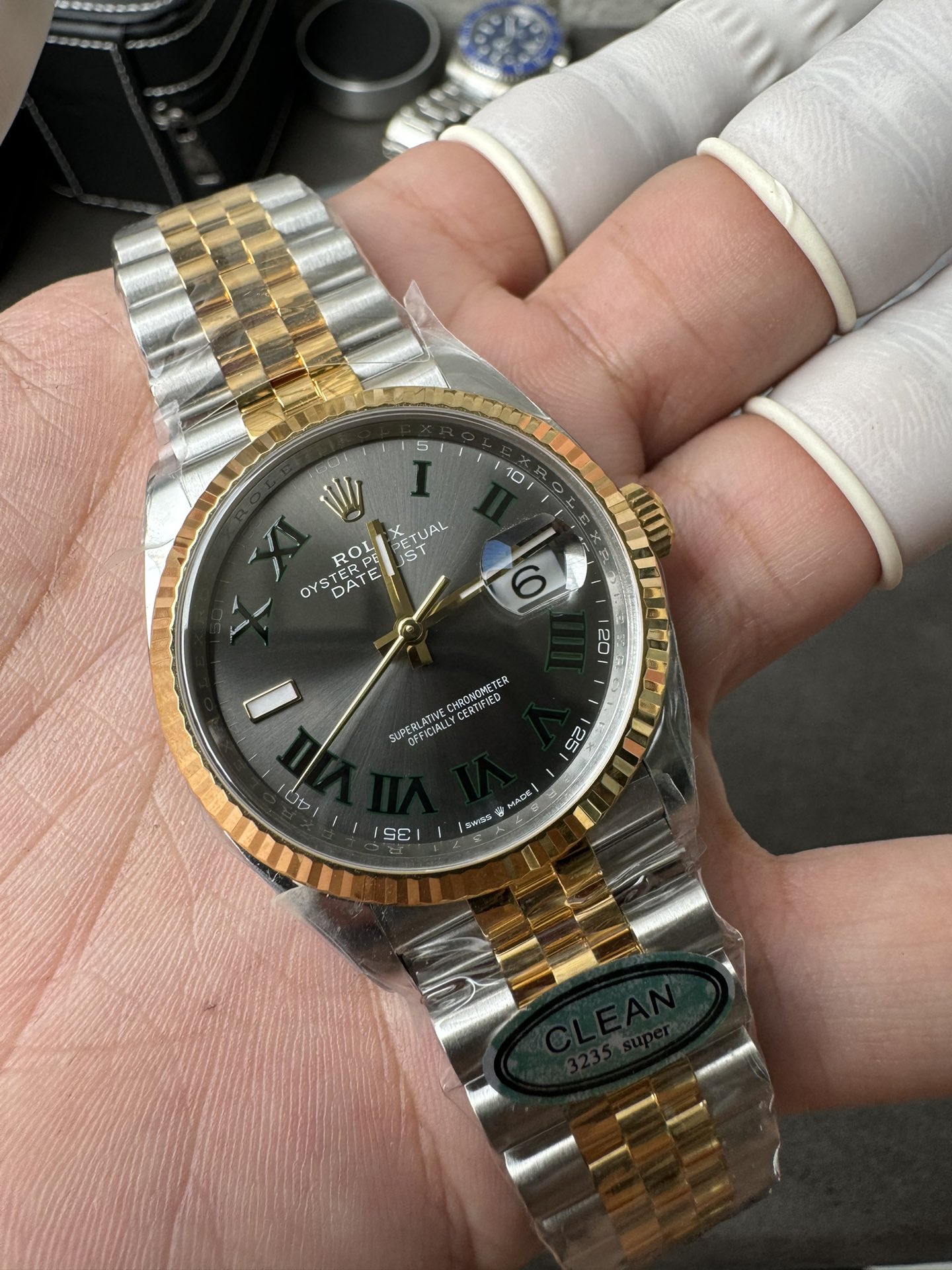 Clean Factory Rolex Datejust Wimbledon 36mm 126233 Grey Dial with Roma Markers Two Tone Yellow Gold Oystersteel Bracelet 05 Clean Factory Rolex Datejust Wimbledon 36mm 126233 Grey Dial with Roma Markers Two Tone Yellow Gold Oystersteel Bracelet 05