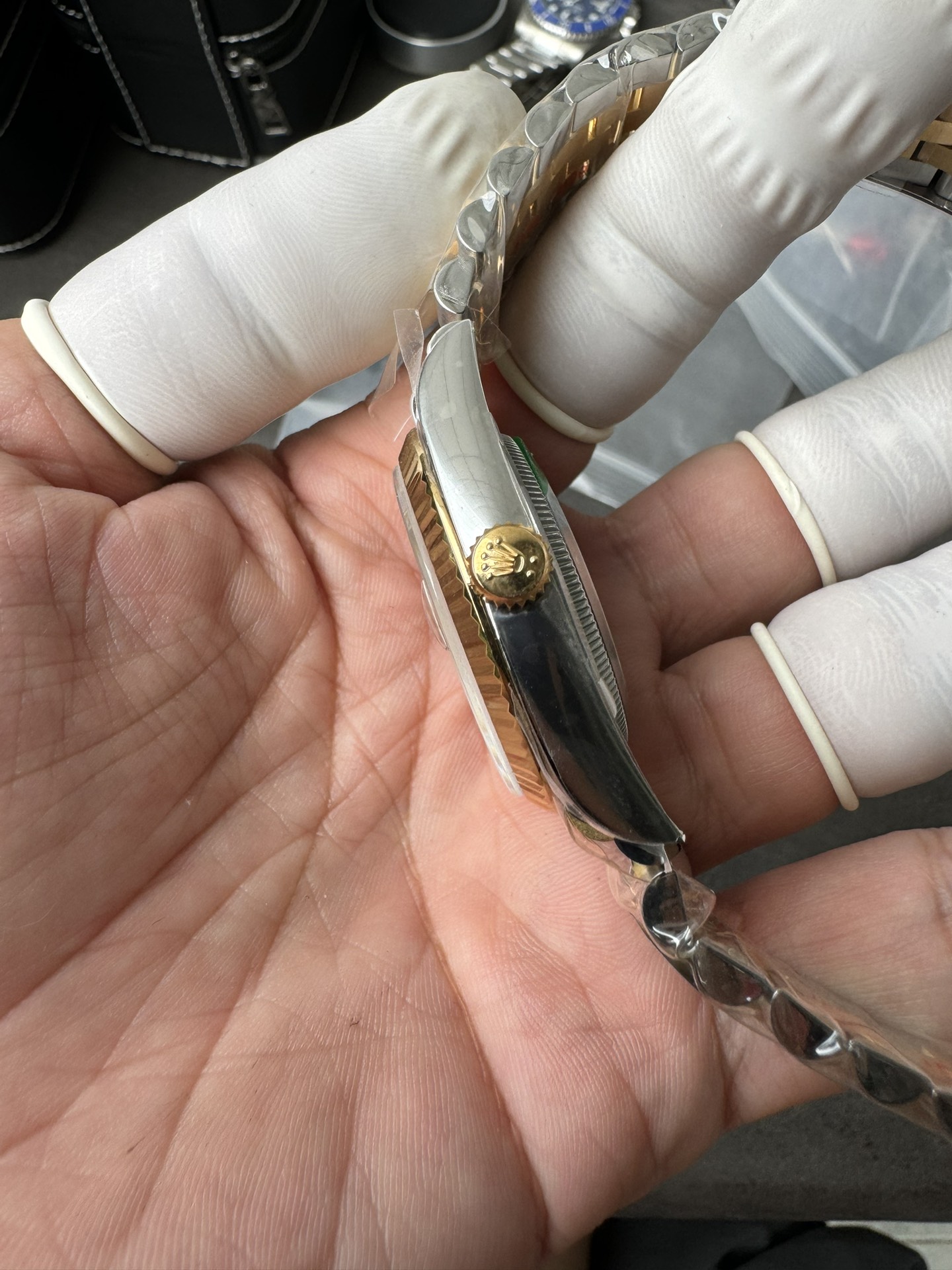 Clean Factory Rolex Datejust Wimbledon 36mm 126233 Grey Dial with Roma Markers Two Tone Yellow Gold Oystersteel Bracelet 07 Clean Factory Rolex Datejust Wimbledon 36mm 126233 Grey Dial with Roma Markers Two Tone Yellow Gold Oystersteel Bracelet 07