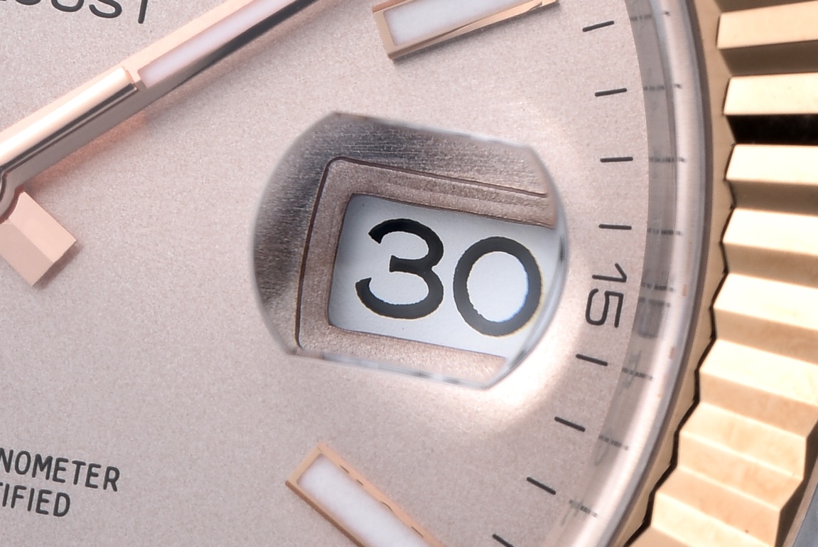 Victory Datejust 126331 41mm Rose Gold Sundust Dial with Stick Markers Rose Gold Bezel 904L Steel Case 3235 Movement Two Tone Oyster Bracelet 04 Clean Datejust 126331 41mm Rose Gold Sundust Dial with Stick Markers Rose Gold Bezel 904L Steel Case 3235 Movement Two Tone Oyster Bracelet 04