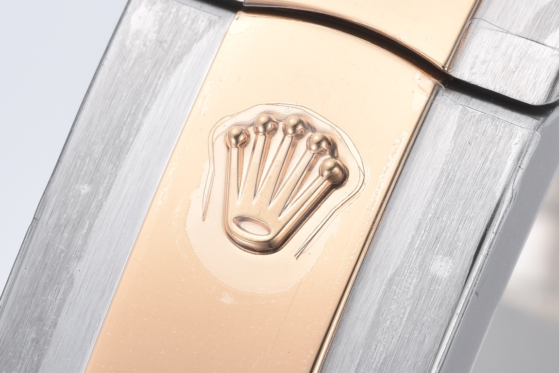 Clean Datejust 126331 41mm Rose Gold Sundust Dial with diamond Markers Rose Gold Bezel 3235 Movement Two Tone Jubilee Bracelet 08 Clean Datejust 126331 41mm Rose Gold Sundust Dial with diamond Markers Rose Gold Bezel 3235 Movement Two Tone Jubilee Bracelet 08