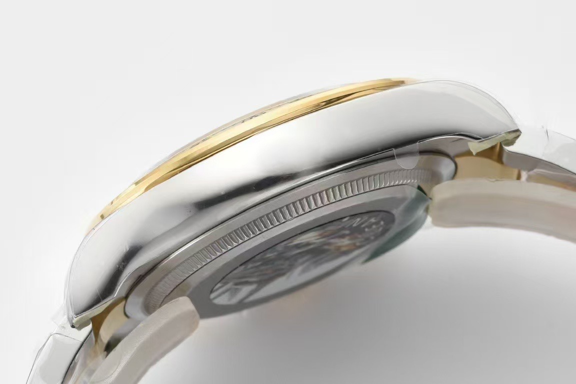 Clean Factory Daytona 126503 Black Dial with Diamonds Markers Gold Bezel Two Tone Oyster and Gold Bracelet SH4131 Movement 08 Clean Factory Daytona 126503 Black Dial with Diamonds Markers Gold Bezel Two Tone Oyster and Gold Bracelet SH4131 Movement 08