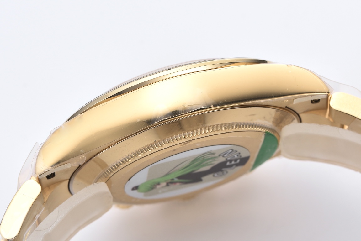 Clean Factory Rolex Daytona 116508 Full Yellow Gold Case Dial Yellow Gold Bezel Bracelet DanDong 4130 Movement 06 Clean Factory Rolex Daytona 116508 Full Yellow Gold Case Dial Yellow Gold Bezel Bracelet DanDong 4130 Movement 06