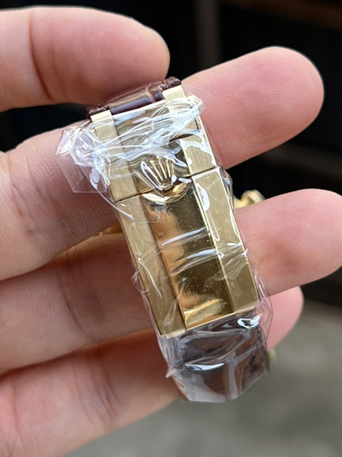 Clean Factory Daytona 116503 Black Mother of Pearl Dial Diamond Hour Markers Yellow Gold Bezel Alligator Strap DD4130 Caliber 07 Clean Factory Daytona 116503 Black Mother of Pearl Dial Diamond Hour Markers Yellow Gold Bezel Alligator Strap DD4130 Caliber 07