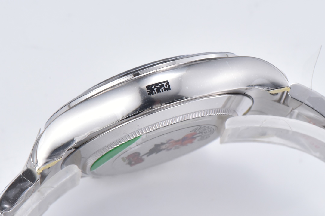 Clean Factory Daytona 116509 White Mother of Pearl Dial Diamond Hour Markers Oystersteel Case Bracelet DD4130 Movement 04 Clean Factory Daytona 116509 White Mother of Pearl Dial Diamond Hour Markers Oystersteel Case Bracelet DD4130 Movement 04